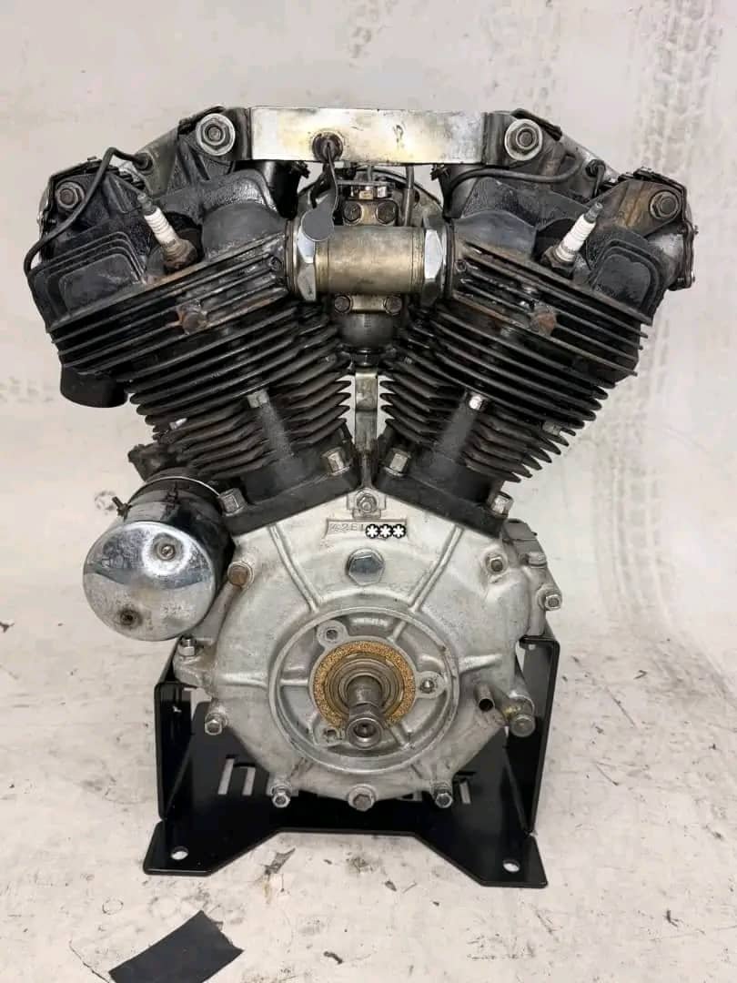 1942 Knucklehead EL engine.