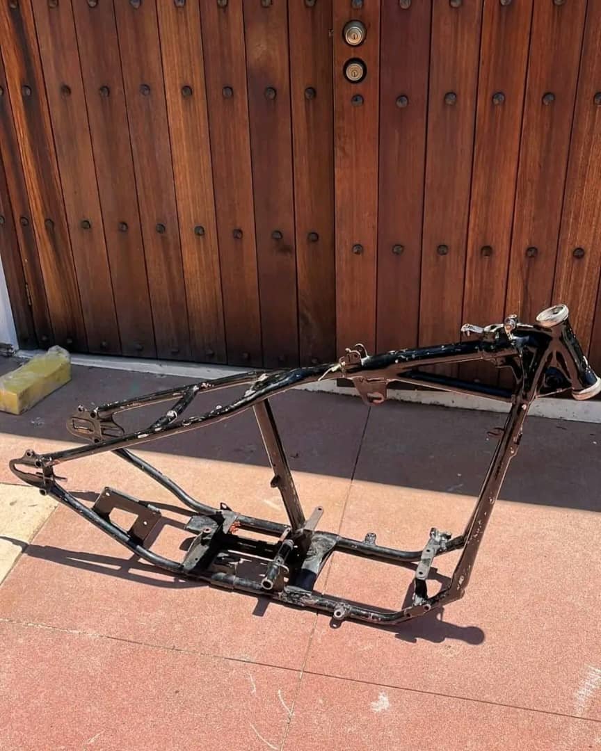 straight leg panhead frame.